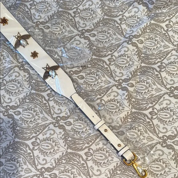 Elegant White and Gold Women's Shoulder Strap - Picture 2 of 4